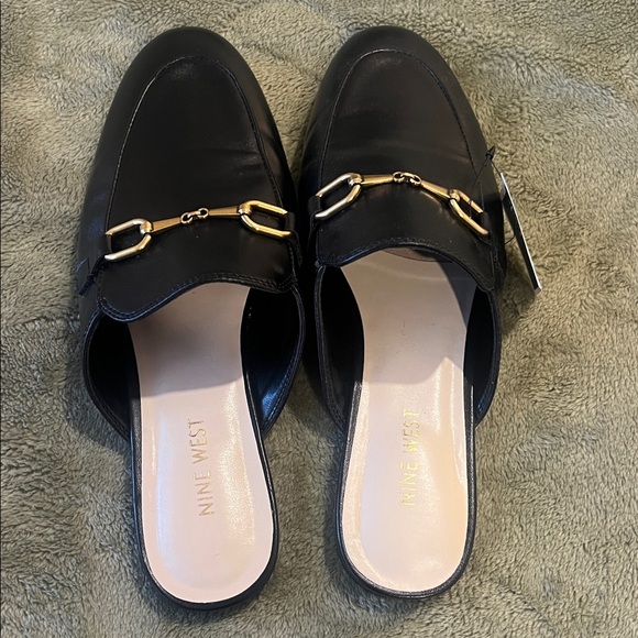 Nine West Black Mules with Gold Accents NWT size 9 - Picture 2 of 4
